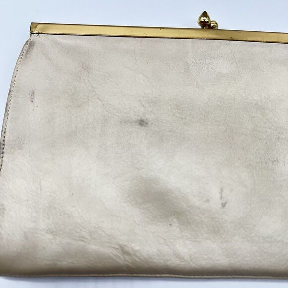 Melton Mel-Ton Beige or Tan Leather & Gold Trim/Kiss Lock VTG Classic Clutch Bag